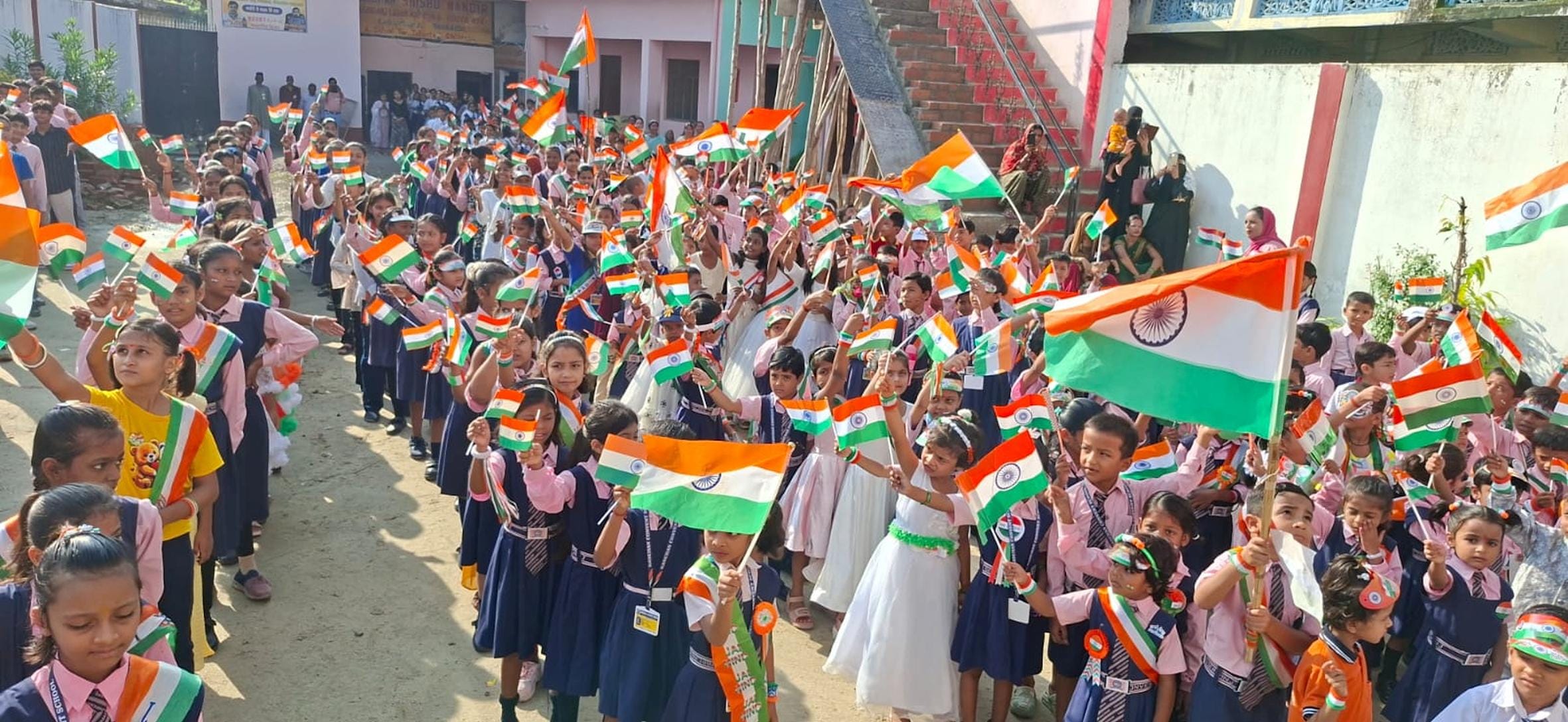 जिले में धूमधाम से मनाया गया स्वतंत्रता दिवस।
