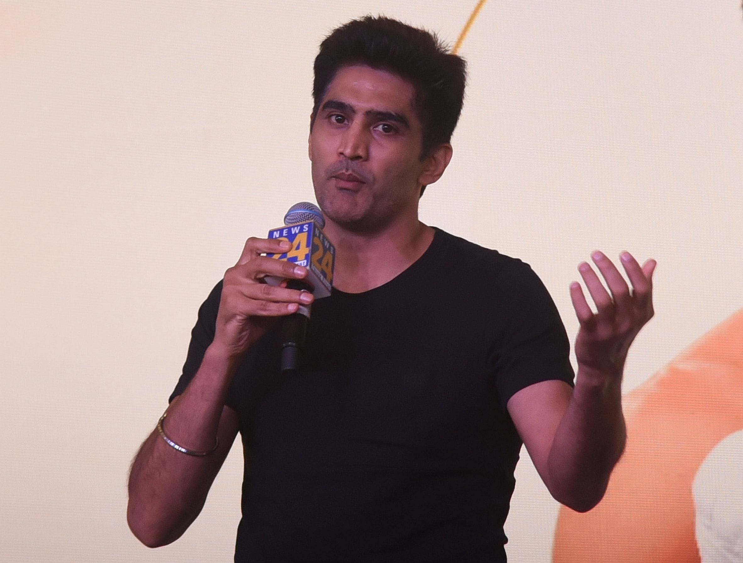 रविवार को कानपुर रोड स्थित होटल हॉलिडे इन में आयोजित अमर उजाला मां तुझे प्रणाम कार्यक्रम में मा रविवार को कानपुर रोड स्थित होटल हॉलिडे इन में आयोजित अमर उजाला मां तुझे प्रणाम कार्यक्रम में मा