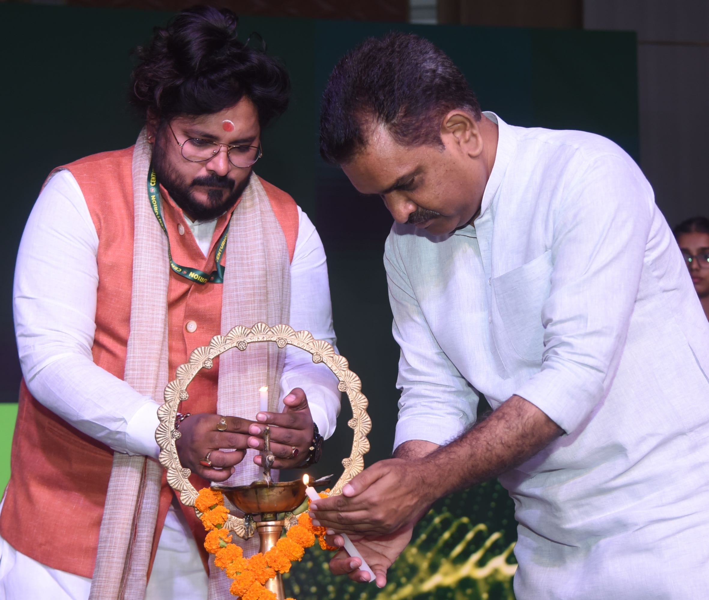 रविवार को कानपुर रोड स्थित होटल हॉलिडे इन में आयोजित अमर उजाला मां तुझे प्रणाम कार्यक्रम में मा रविवार को कानपुर रोड स्थित होटल हॉलिडे इन में आयोजित अमर उजाला मां तुझे प्रणाम कार्यक्रम में मा