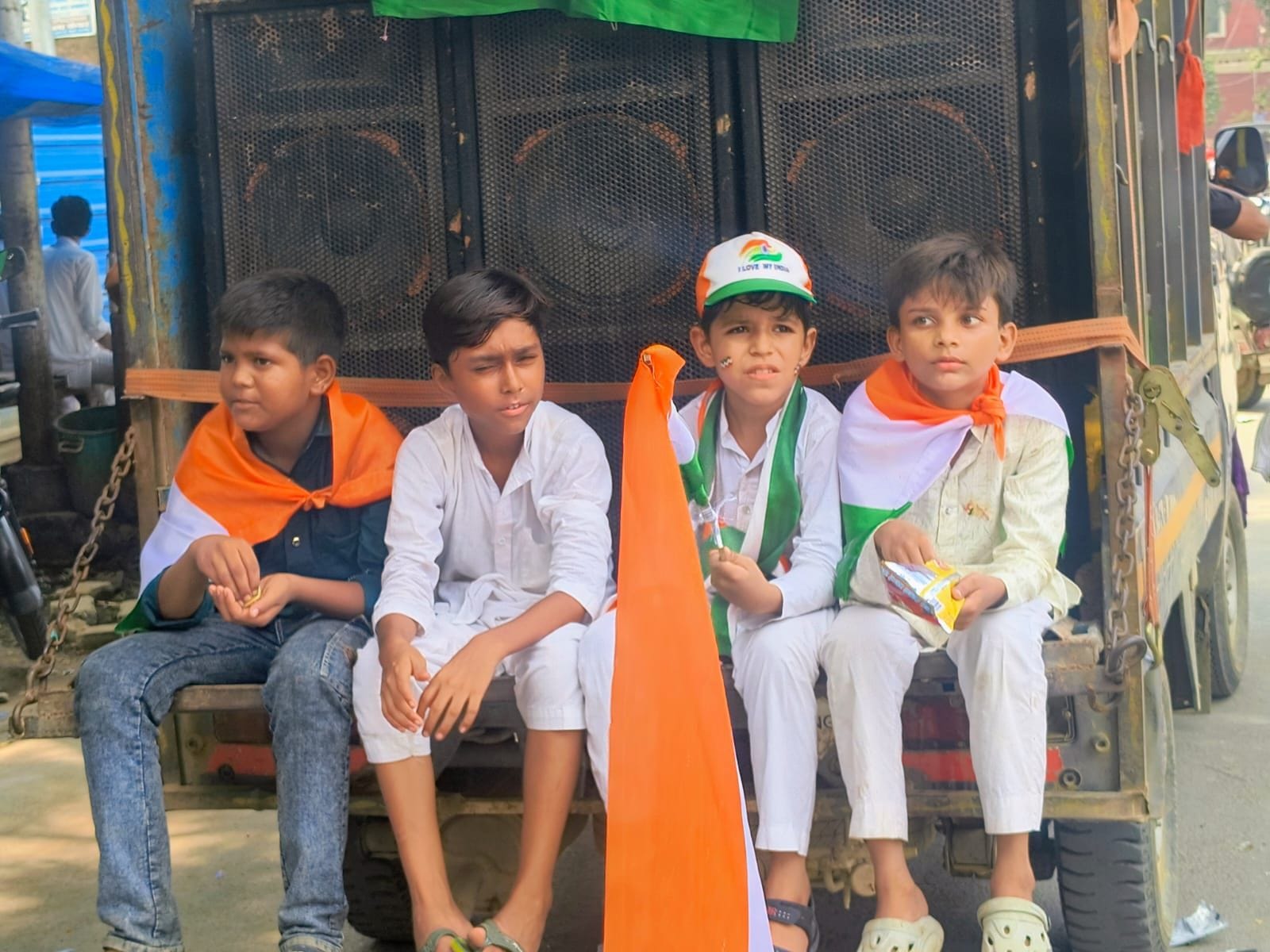 स्वतंत्रता दिवस पर शहीद संग्रहालय में सांस्कृतिक कार्यक्रम पेश करतीं छात्राएं। संवाद स्वतंत्रता दिवस पर शहीद संग्रहालय में सांस्कृतिक कार्यक्रम पेश करतीं छात्राएं। संवाद