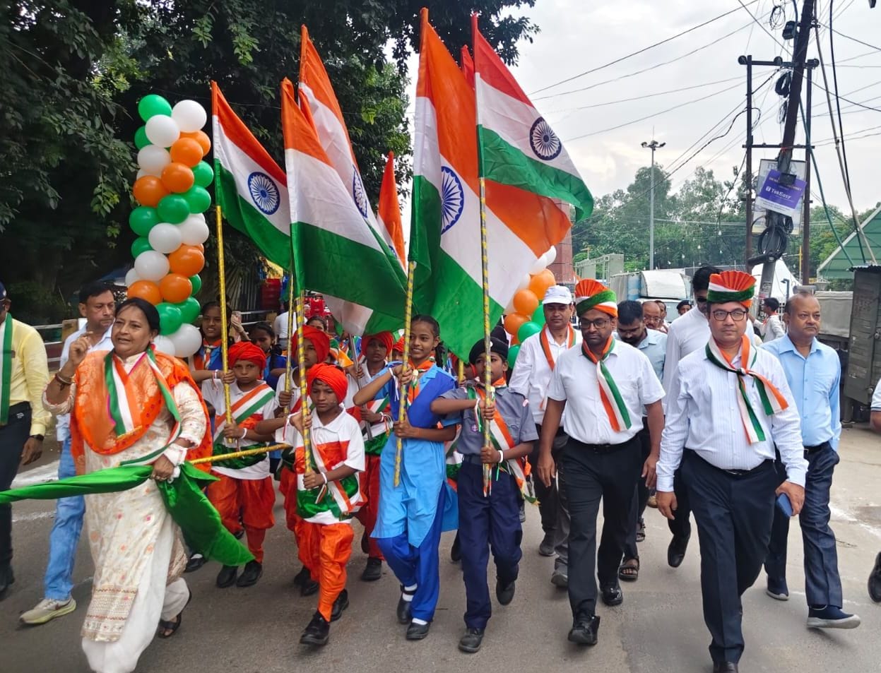 स्वतंत्रता दिवस पर शहीद संग्रहालय में सांस्कृतिक कार्यक्रम पेश करतीं छात्राएं। संवाद स्वतंत्रता दिवस पर शहीद संग्रहालय में सांस्कृतिक कार्यक्रम पेश करतीं छात्राएं। संवाद