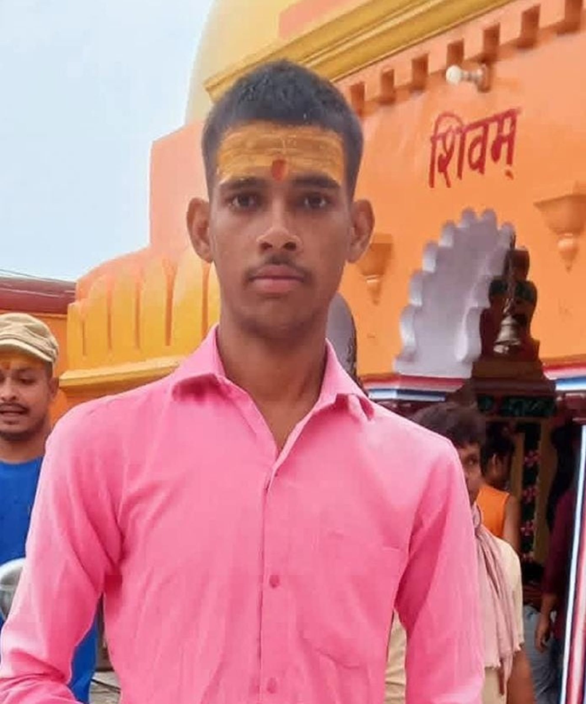 गंगा में डूबे गुलशन कुशवाहा की फाइल फोटो। स्रोत- परिजन गंगा में डूबे गुलशन कुशवाहा की फाइल फोटो। स्रोत- परिजन