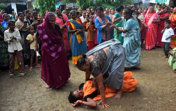 ऐतिहासिक महिला कुश्ती हापा में अनुभव और हौसले का दम देखने को मिला