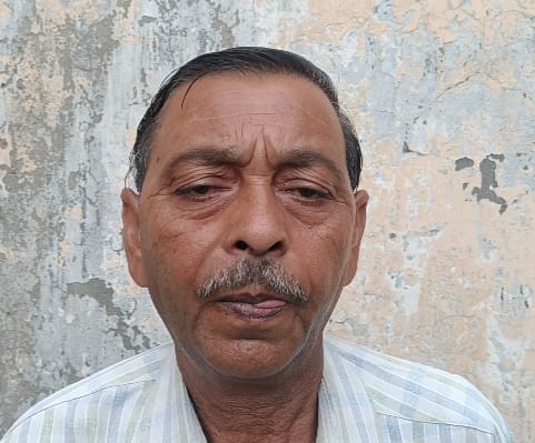 फोटो 13 - सहावर तहसील में स्थित रजिस्ट्री कार्यालय में सर्वर डाउन रहने से ठप पड़ कामकाज। स्रोत फोटो 13 - सहावर तहसील में स्थित रजिस्ट्री कार्यालय में सर्वर डाउन रहने से ठप पड़ कामकाज। स्रोत