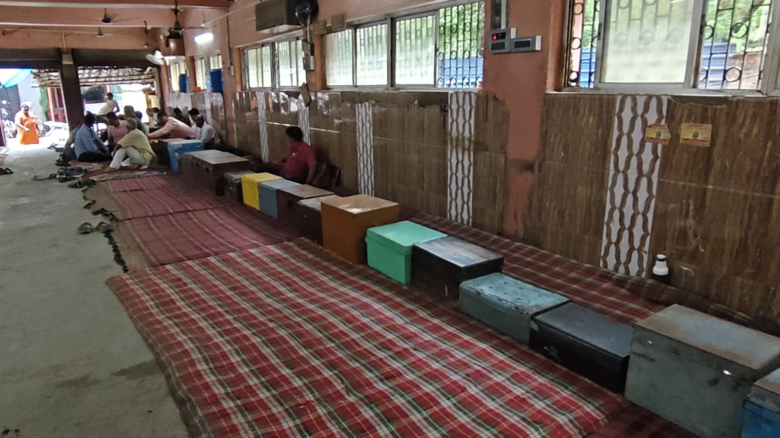 जिला निबंधन कार्यालय में पसरा सन्नाटा जिला निबंधन कार्यालय में पसरा सन्नाटा