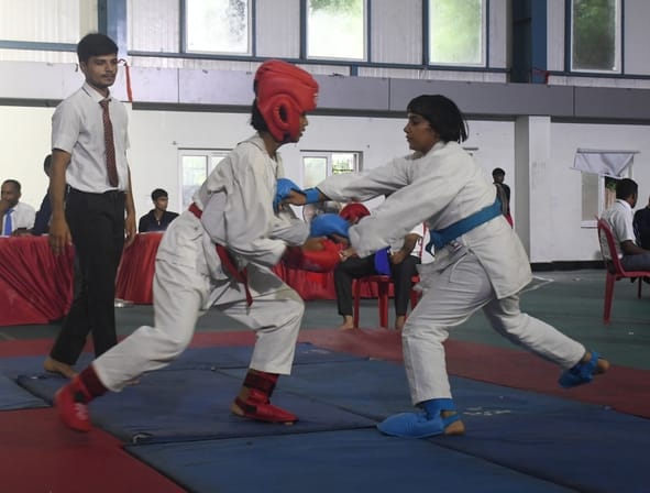 राज्य स्तरीय विद्यालयीय कराटे प्रतियोगिता का समापन राज्य स्तरीय विद्यालयीय कराटे प्रतियोगिता का समापन