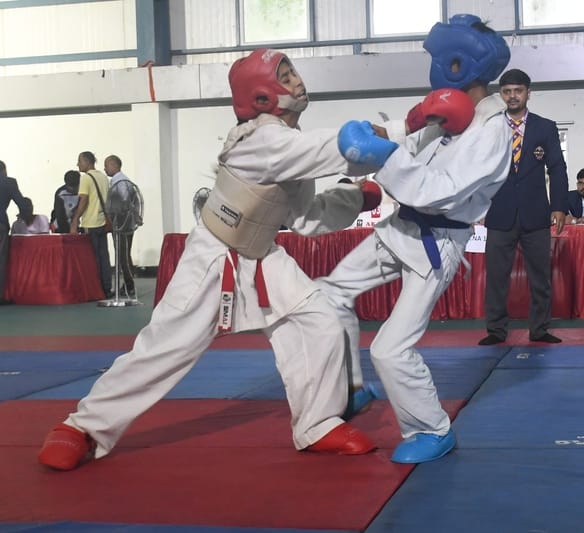 राज्य स्तरीय विद्यालयीय कराटे प्रतियोगिता का समापन राज्य स्तरीय विद्यालयीय कराटे प्रतियोगिता का समापन