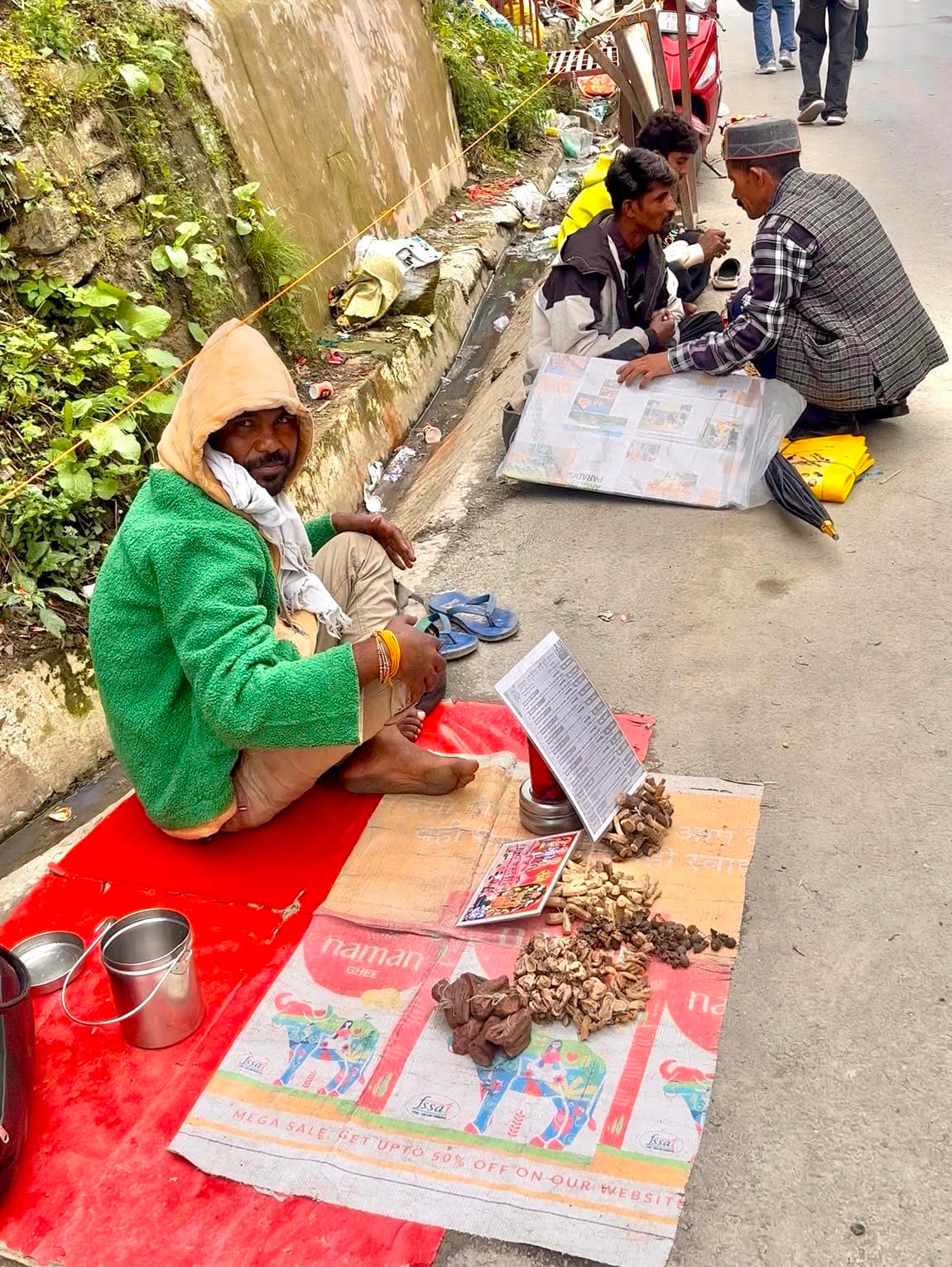 ठियोग उत्सव के बाद सजने लगा नेहरू मैदान। संवाद ठियोग उत्सव के बाद सजने लगा नेहरू मैदान। संवाद