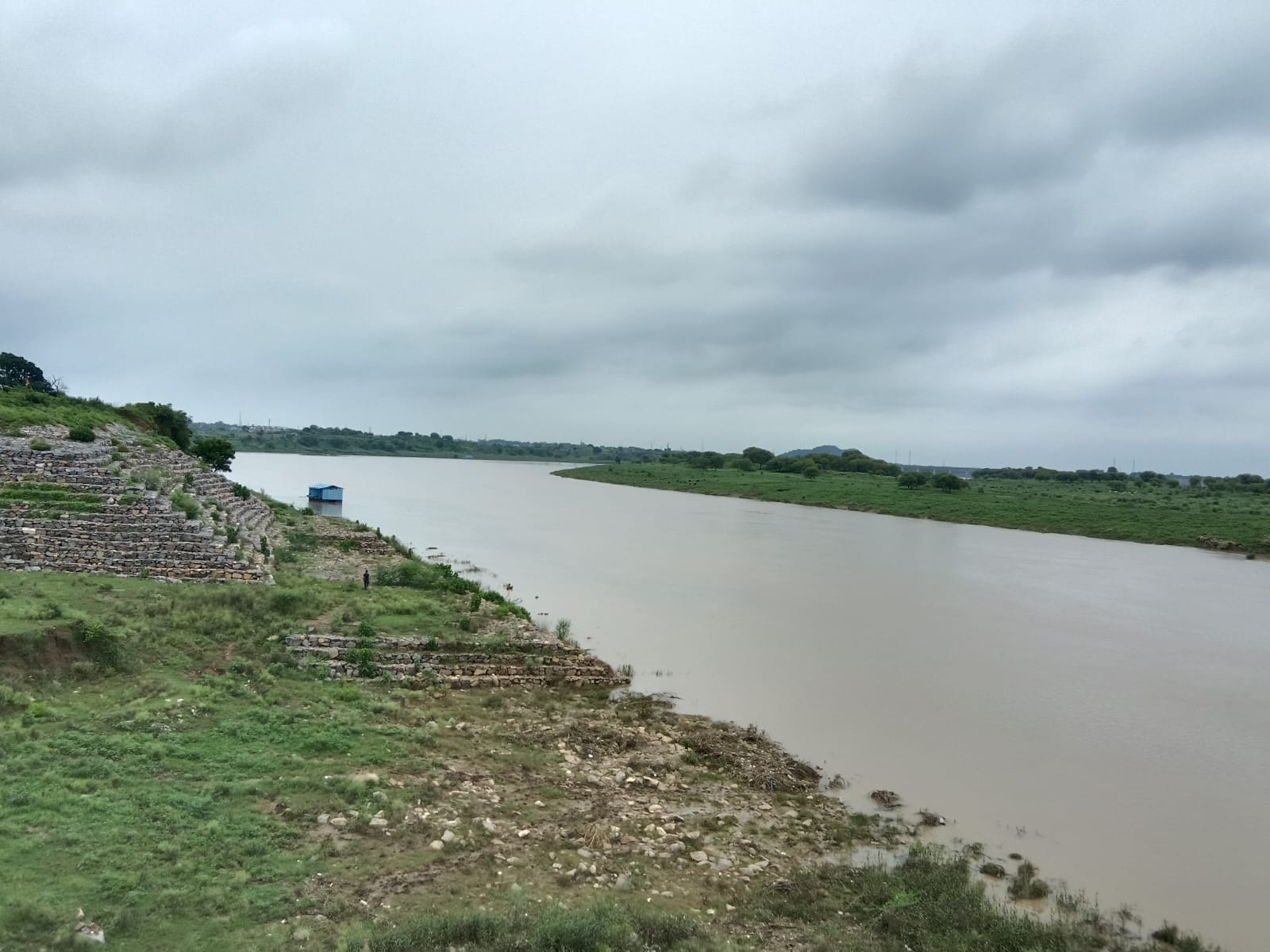 फोटो 11- केन नदी में हिलोरे मार रहा पानी। संवाद फोटो 11- केन नदी में हिलोरे मार रहा पानी। संवाद