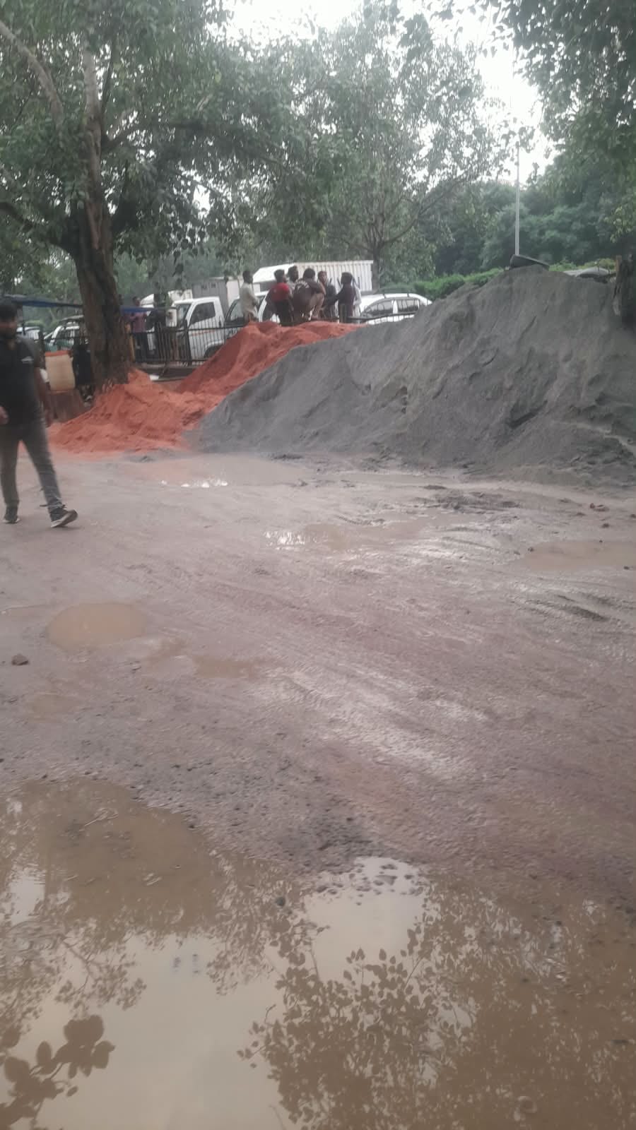 गिझोड़ सर्विस रोड गिझोड़ सर्विस रोड