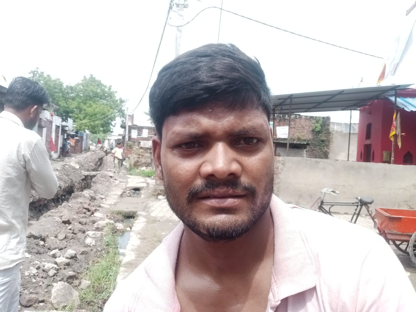 सतीश 