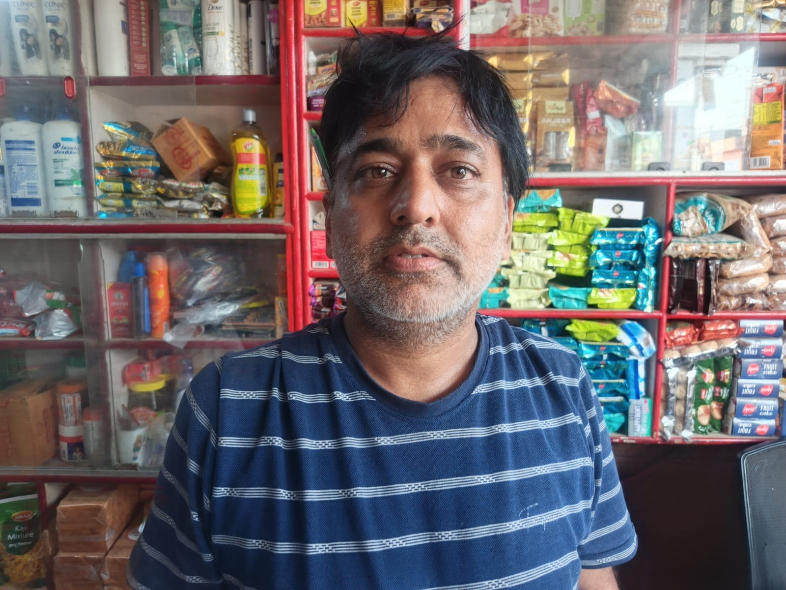 20 जुलाना 01: बाजार में मिठाई बनाते हलवाई। संवाद 20 जुलाना 01: बाजार में मिठाई बनाते हलवाई। संवाद