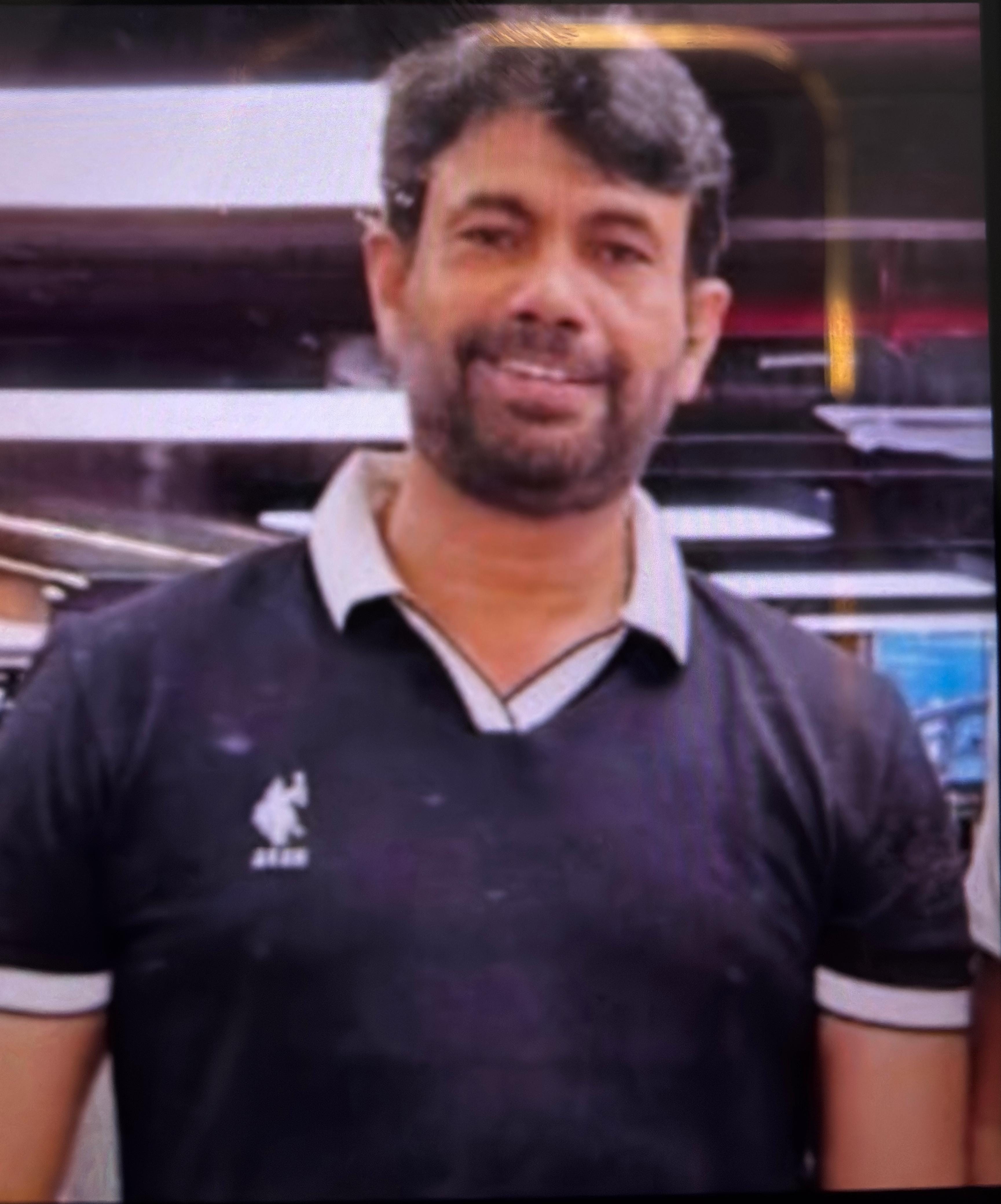 ग्रेटर नोएडा स्थित तिलपता के दादरी नोएडा रोड की सड़क पर लगा लम्बा जाम। संवाद ग्रेटर नोएडा स्थित तिलपता के दादरी नोएडा रोड की सड़क पर लगा लम्बा जाम। संवाद