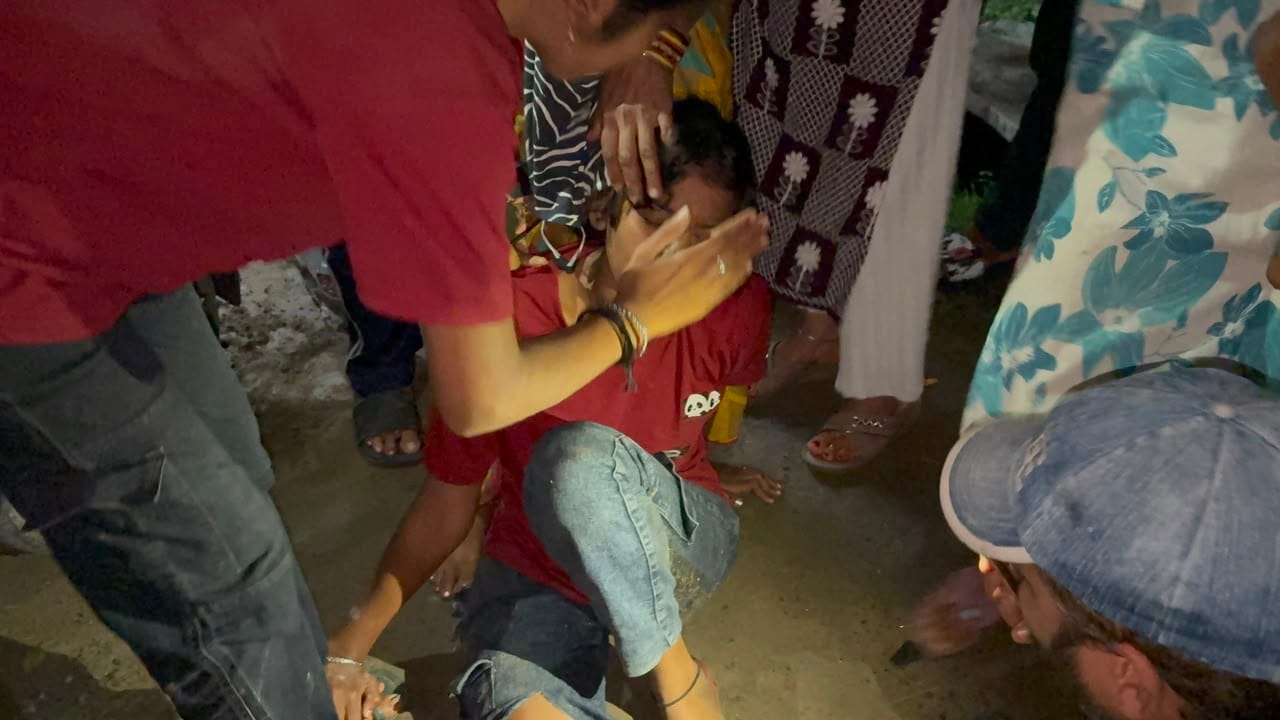 कार और ई-रिक्शा में जोरदार भिड़ंत,4 घायल कार और ई-रिक्शा में जोरदार भिड़ंत,4 घायल