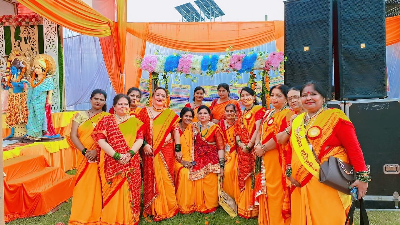 प्रथम सनातनी झूलोत्सव में दिखा उत्साह