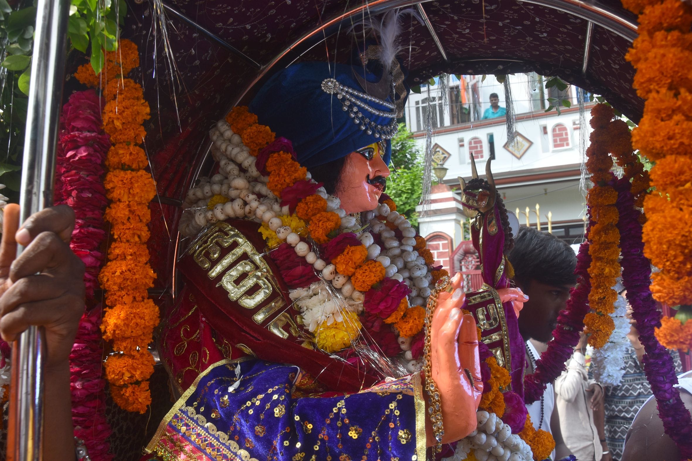 धूमधाम से निकाली बाबा महाकाल की पालकी यात्रा
