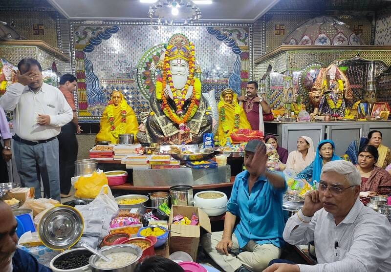 झूलेलाल मंदिरों में विशेष पूजन, अर्पित किया 56 भोग