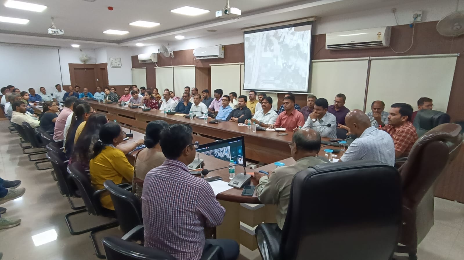 कांवड़ यात्रा से पहले पुलिस ने संभाला मोर्चा कांवड़ यात्रा से पहले पुलिस ने संभाला मोर्चा