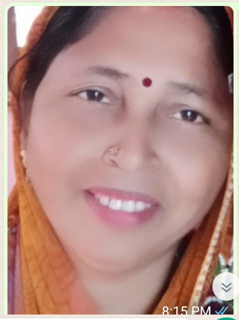 मैगलगंज की एक दुकान में बिक्री के लिए रखा प्याज। संवाद मैगलगंज की एक दुकान में बिक्री के लिए रखा प्याज। संवाद