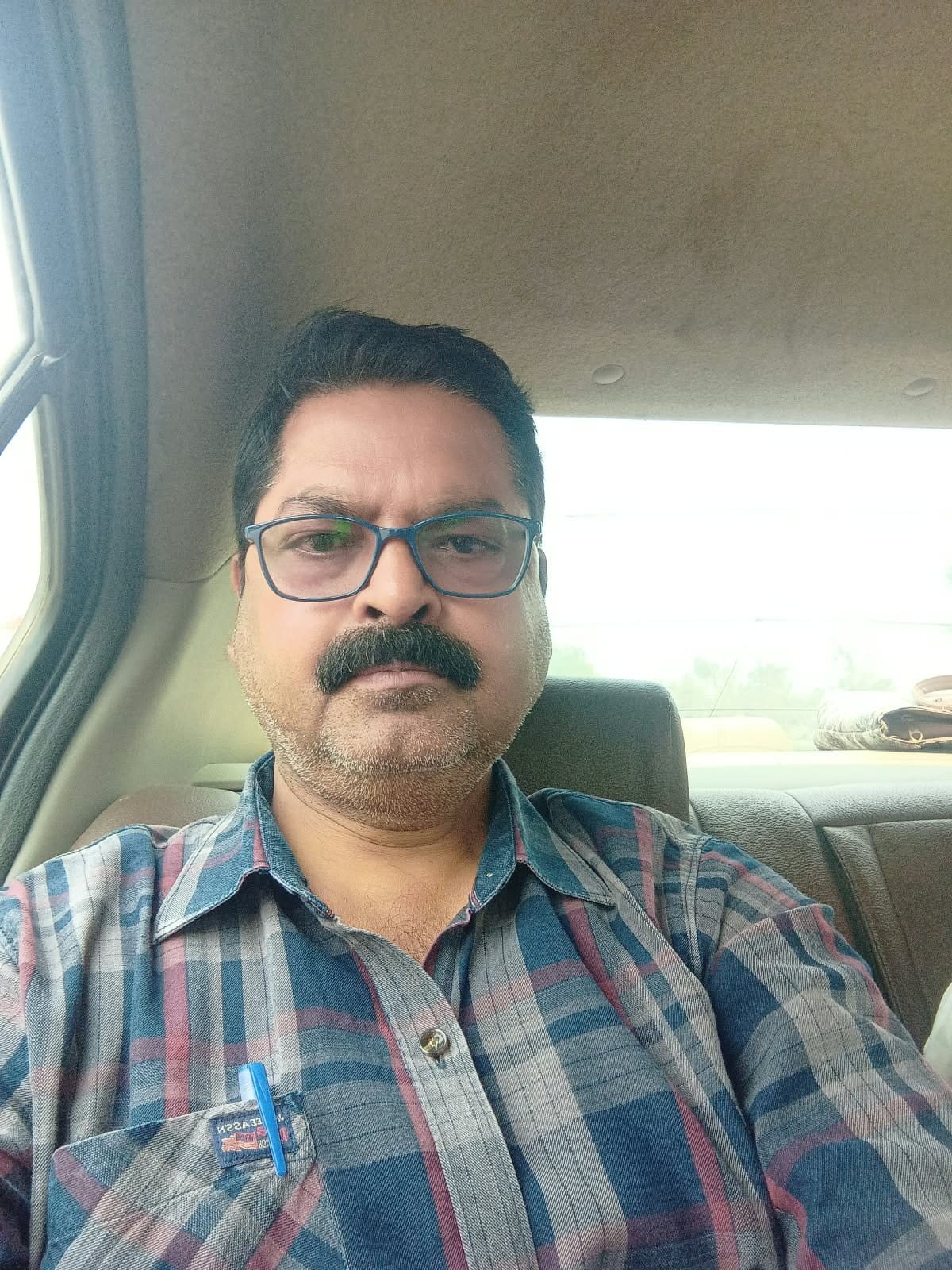 मैगलगंज की एक दुकान में बिक्री के लिए रखा प्याज। संवाद मैगलगंज की एक दुकान में बिक्री के लिए रखा प्याज। संवाद