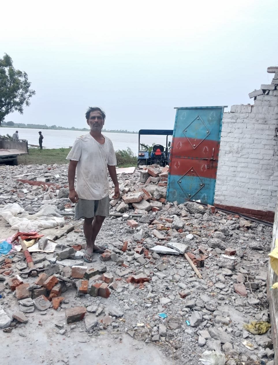 सिमरिया गांव के नजदीक पहुंची रामंगा। संवाद सिमरिया गांव के नजदीक पहुंची रामंगा। संवाद