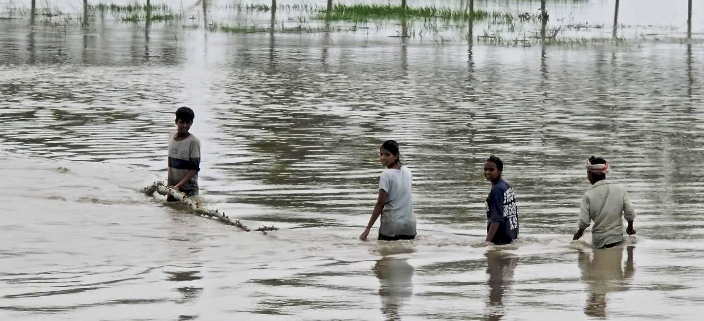 सिमरिया गांव के नजदीक पहुंची रामंगा। संवाद सिमरिया गांव के नजदीक पहुंची रामंगा। संवाद