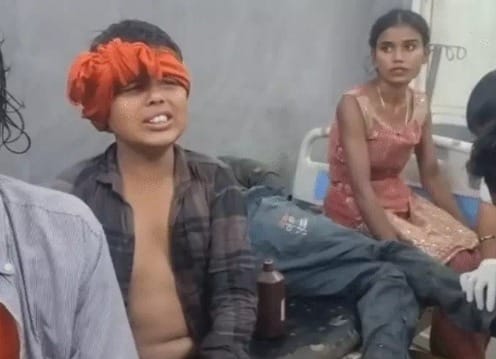 घायलों का उपचार हॉस्पिटल में हो रहा 