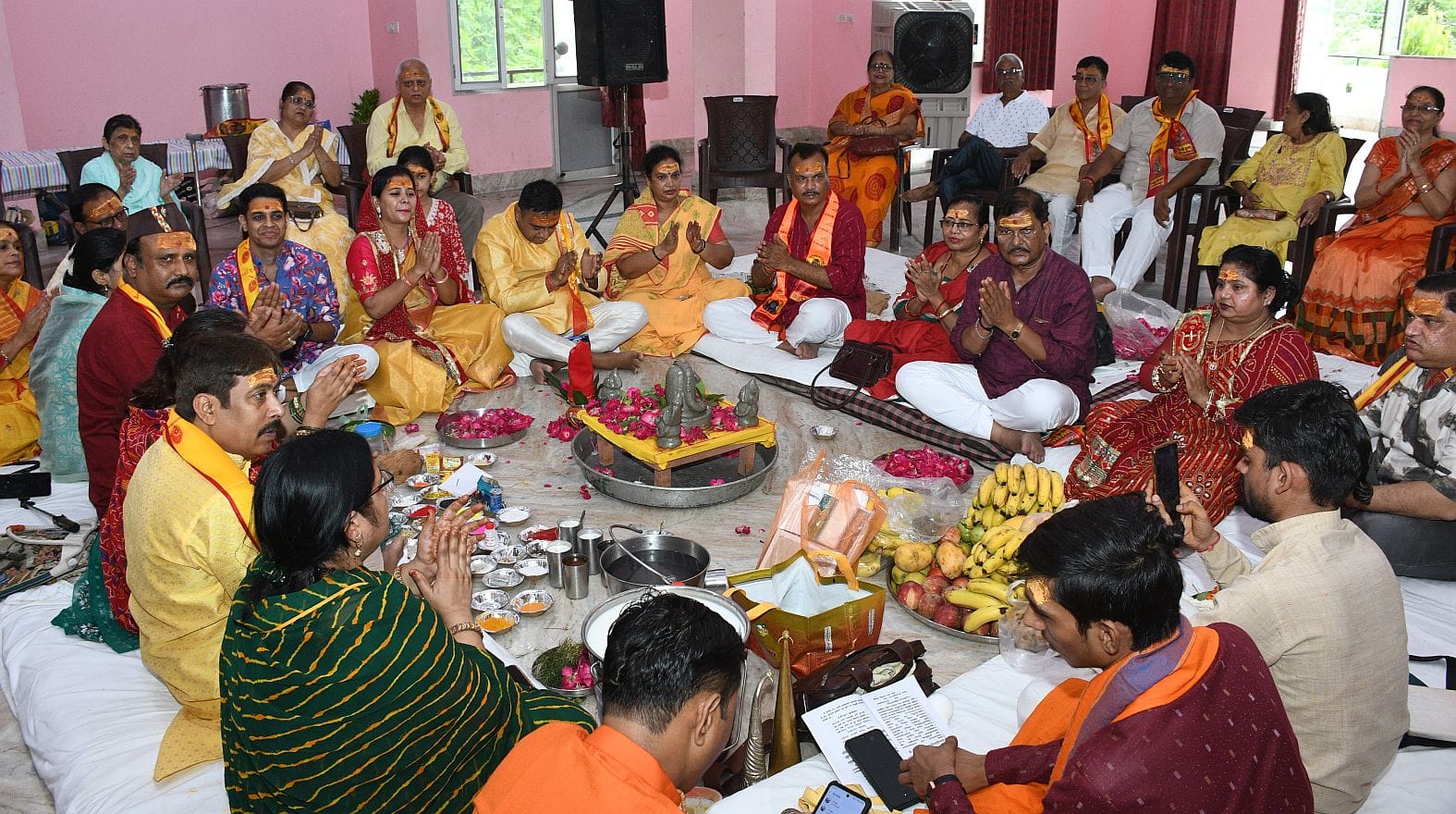 ट्रांस गोमती माहेश्वरी समाज किया गया रुद्राभिषेक ट्रांस गोमती माहेश्वरी समाज किया गया रुद्राभिषेक