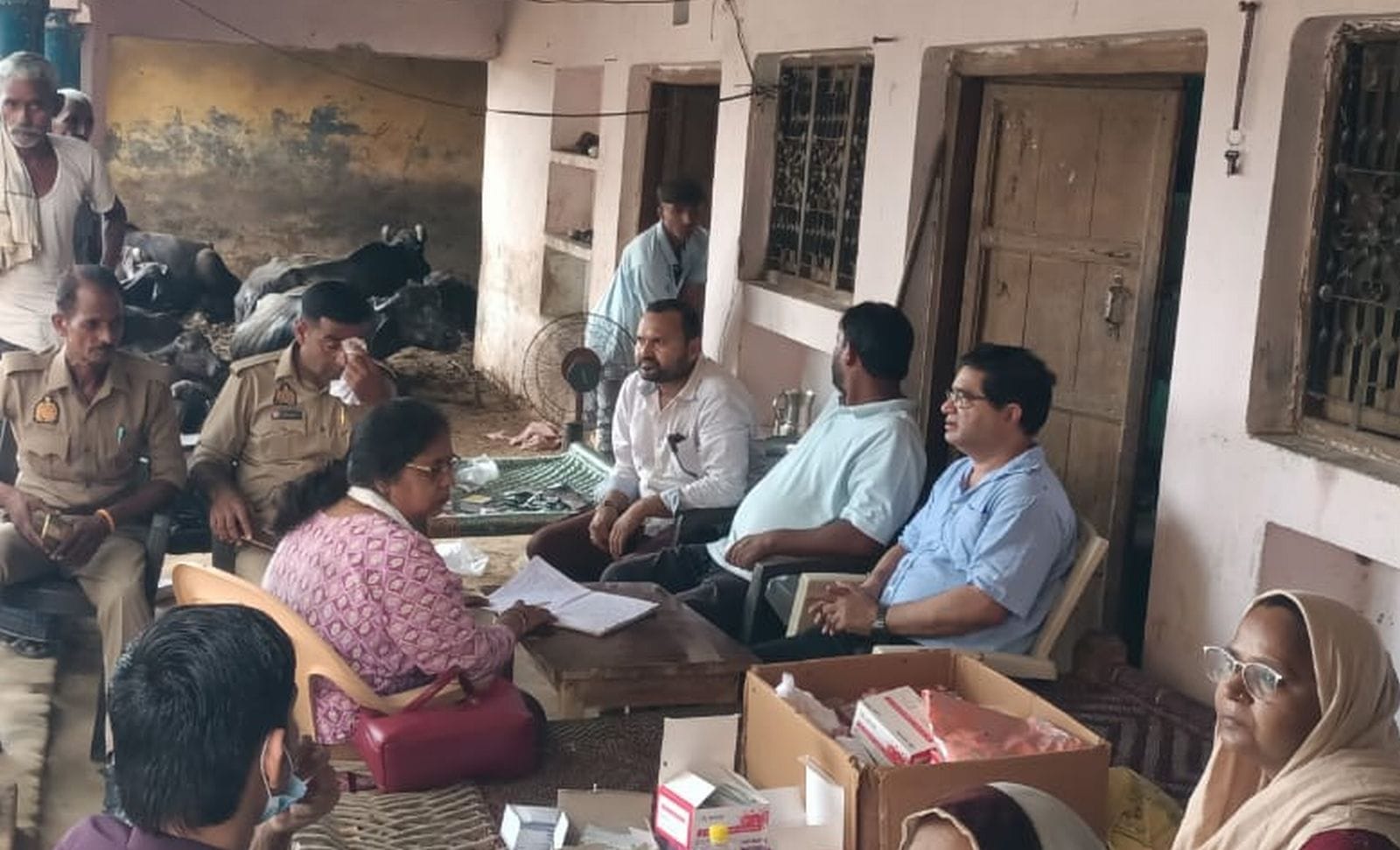 स्वास्थ्य विभाग की टीम ने बीबीपुर गांव में स्वास्थ्य शिविर लगाया। संवाद स्वास्थ्य विभाग की टीम ने बीबीपुर गांव में स्वास्थ्य शिविर लगाया। संवाद