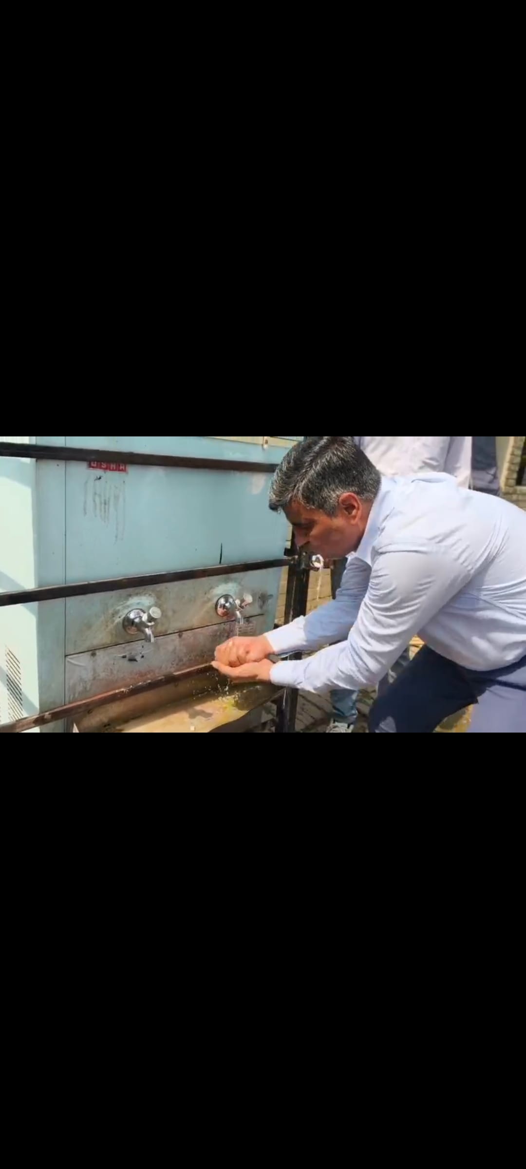 शौचालय का निरीक्षण करते हुए शिक्षा मंत्री महिपाल ढांडा। संवाद शौचालय का निरीक्षण करते हुए शिक्षा मंत्री महिपाल ढांडा। संवाद