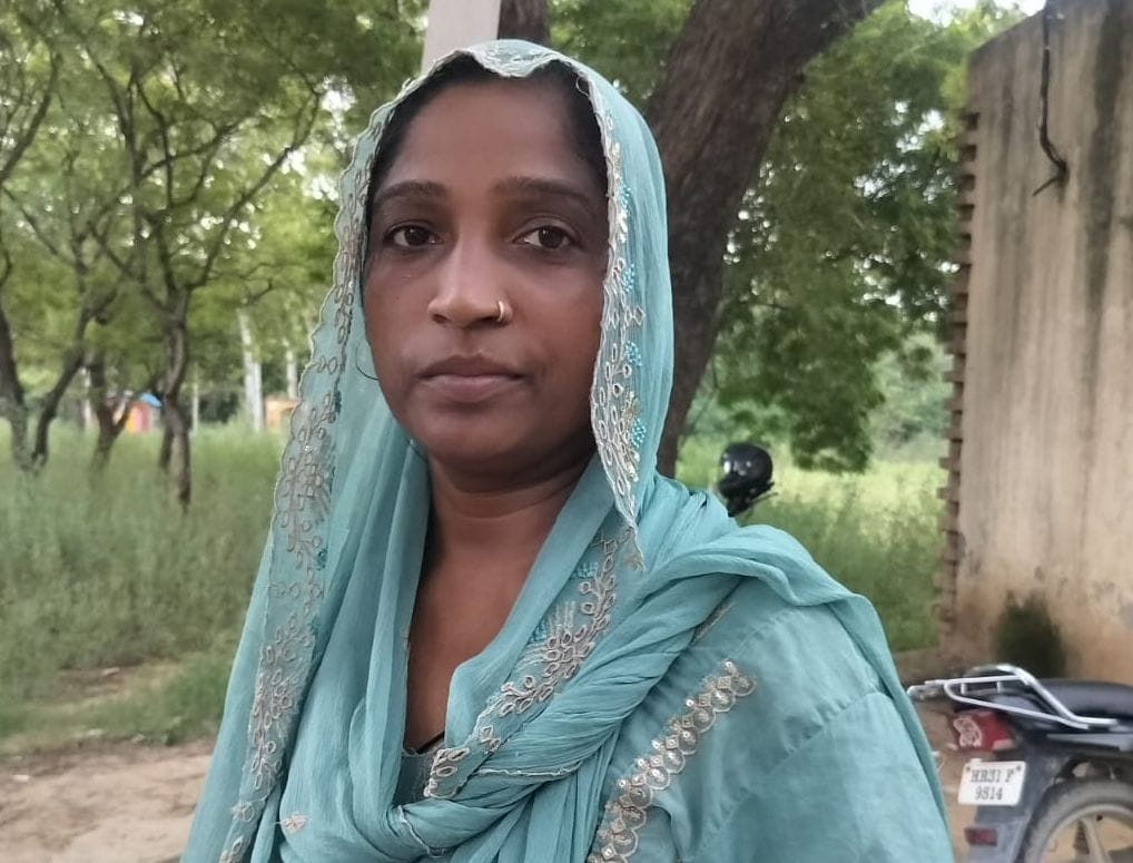 25जेएनडी15: पटवारखाने में मांगों को लेकर हड़ताल पर बैठे पटवारी। संवाद 25जेएनडी15: पटवारखाने में मांगों को लेकर हड़ताल पर बैठे पटवारी। संवाद