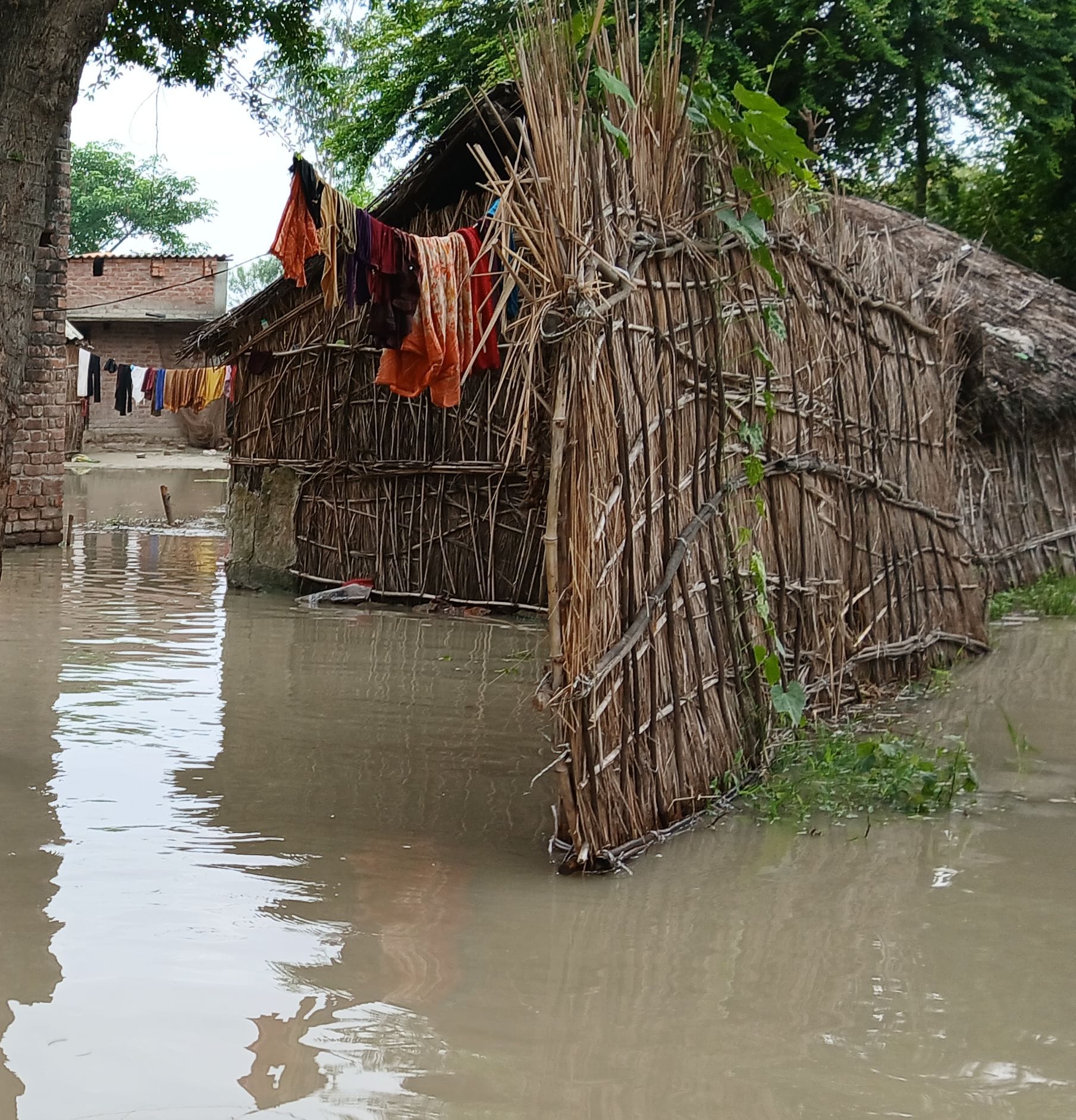 गोंडा के ऐली परसौली में बह रही सरयू नदी।गोंडा के ऐली परसौली में बह रही सरयू नदी। गोंडा के ऐली परसौली में बह रही सरयू नदी।गोंडा के ऐली परसौली में बह रही सरयू नदी।