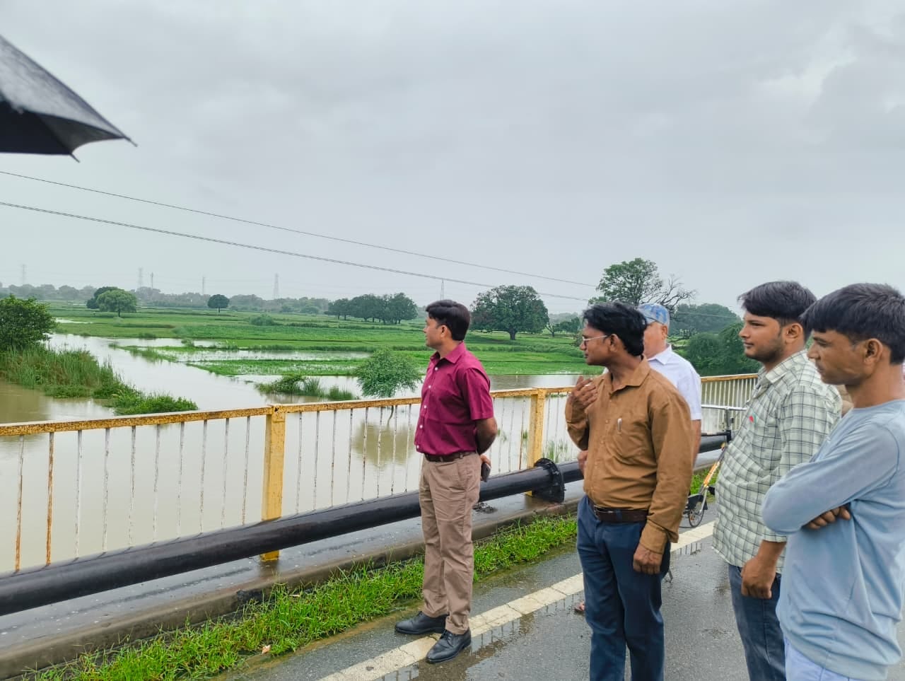 अयाना में कमरे की गिरी छत। स्रोत: ग्रामीण अयाना में कमरे की गिरी छत। स्रोत: ग्रामीण