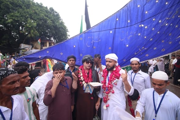 ईद मिलादुन्नबी पर शहर में निकाला गया जुलूस