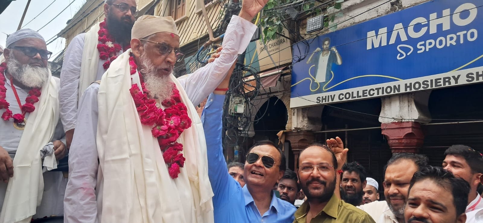 ईद मिलादुन्नबी पर शहर में निकाला गया जुलूस