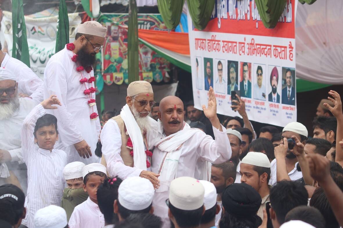 ईद मिलादुन्नबी पर शहर में निकाला गया जुलूस