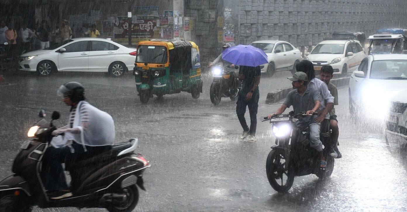 शहर में हुई बारिश।