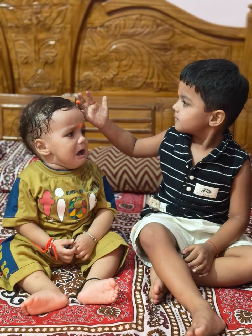 रक्षाबंधन पर दिखा उल्लास। संवाद