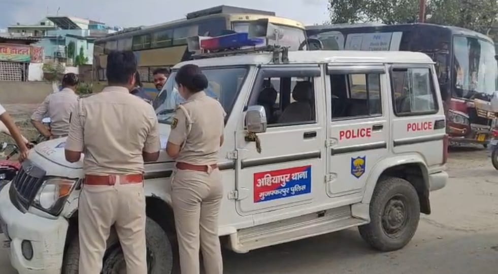 बस में मां बेटे को रौंदा एक की मौत बस में मां बेटे को रौंदा एक की मौत