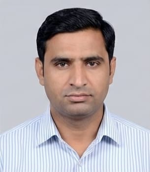 मनोज गुप्ता। सेक्टर-14 मार्केट वाली खबर के लिए मनोज गुप्ता। सेक्टर-14 मार्केट वाली खबर के लिए
