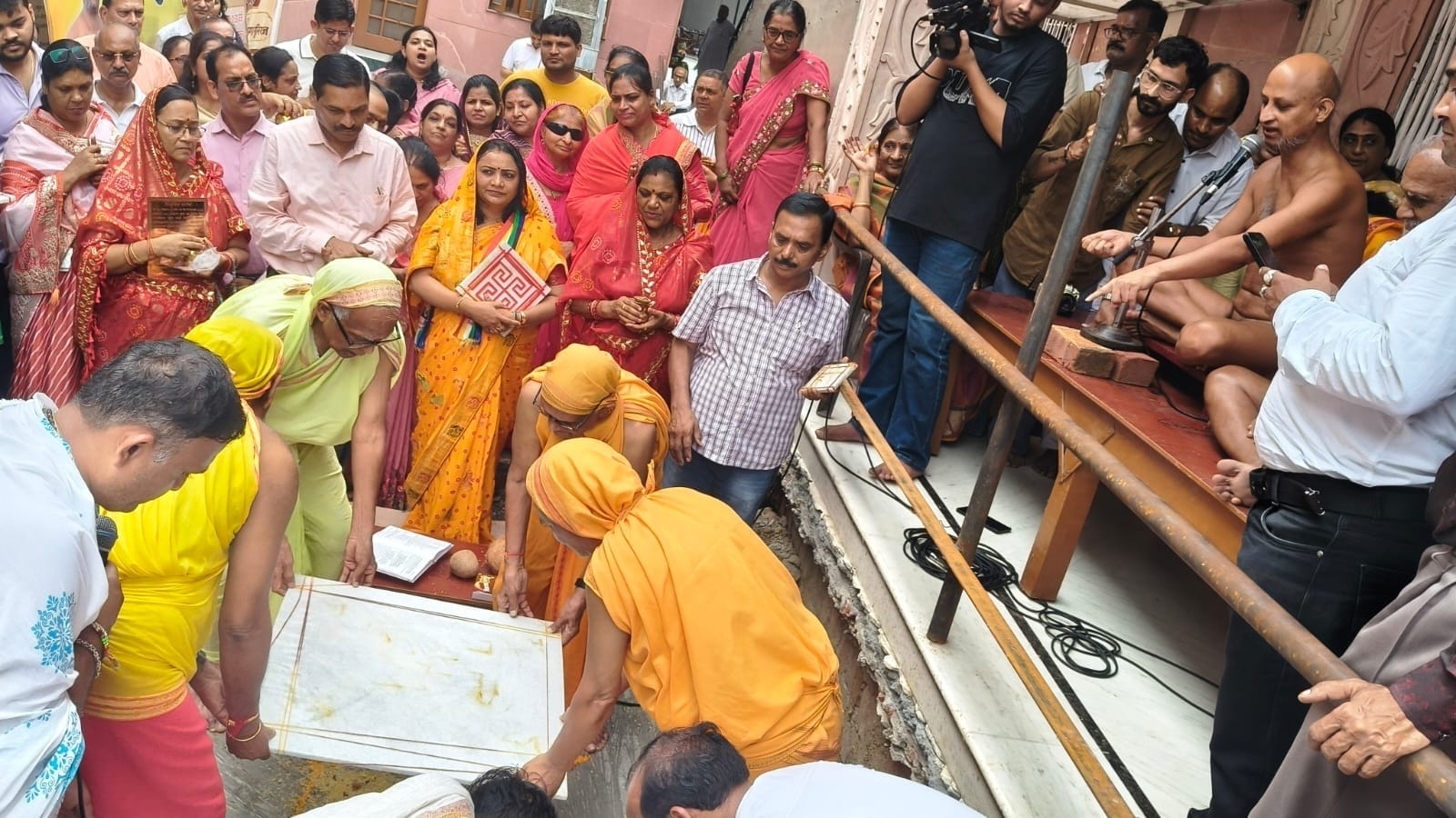 भूमि पूजन से शुरू हुआ 35 फीट ऊंचे मानस्तंभ का निर्माण