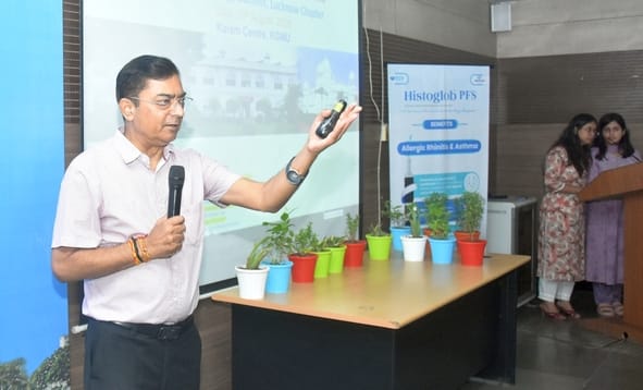 कॉन्फ्रेंस में मौजूद चिकित्सक।