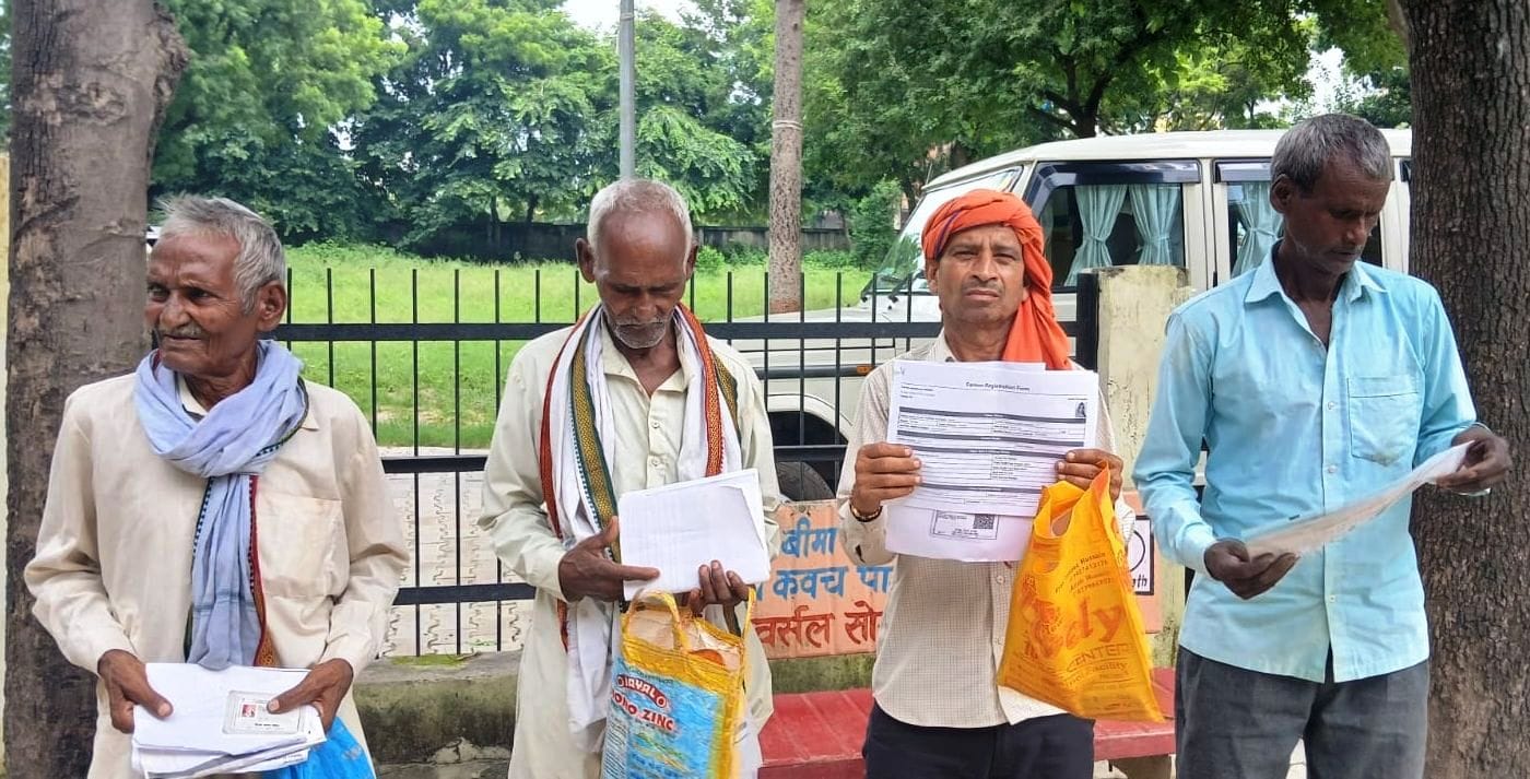 फोटो 06 कासगंज फोटो सूबेदार किसान। स्रोत: संवाद फोटो 06 कासगंज फोटो सूबेदार किसान। स्रोत: संवाद