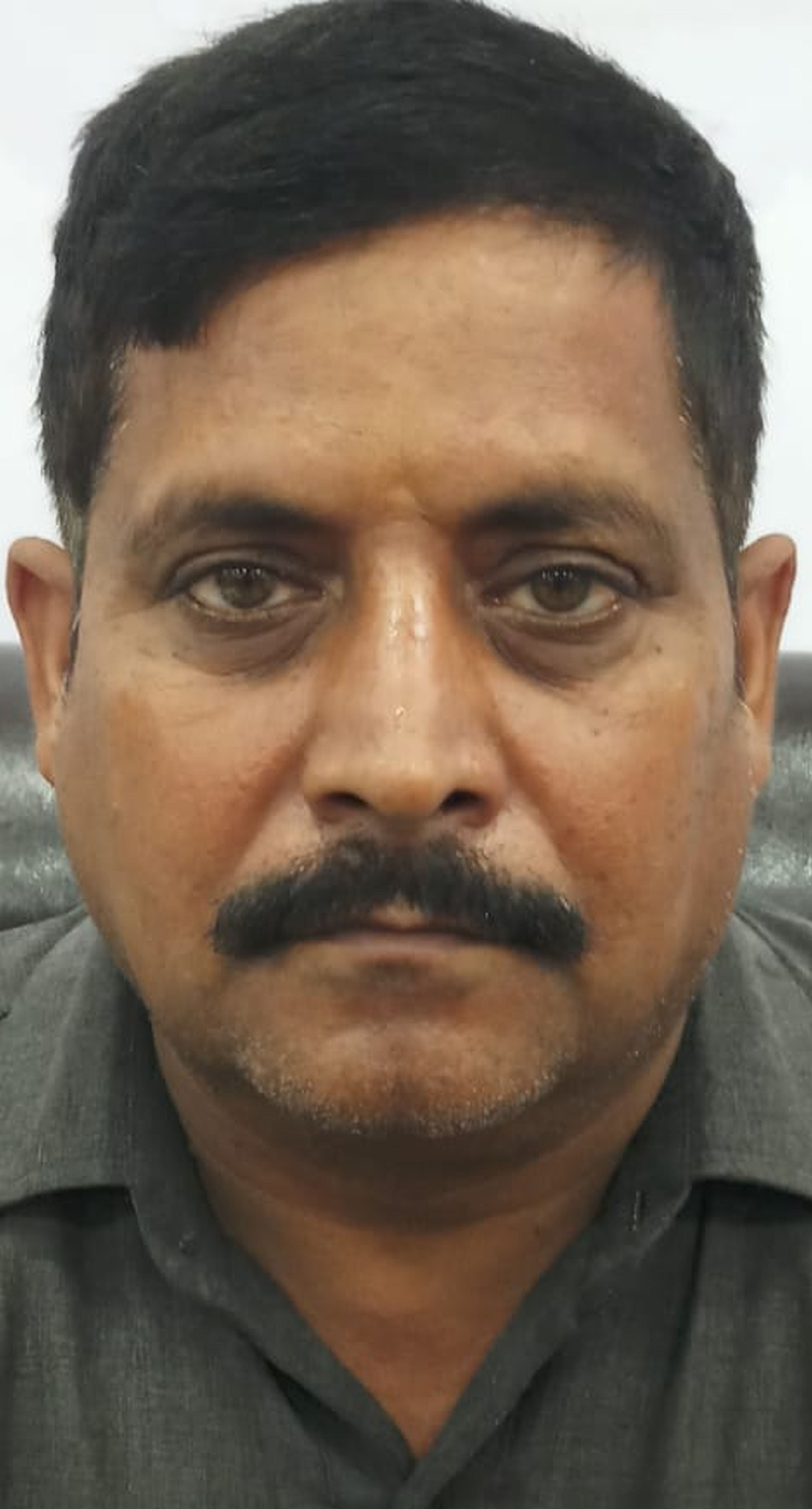 फोटो-10-अभ्यर्थियों का बायोडाटा जमा करो कंपनी के प्रतिनिधि। संवाद फोटो-10-अभ्यर्थियों का बायोडाटा जमा करो कंपनी के प्रतिनिधि। संवाद