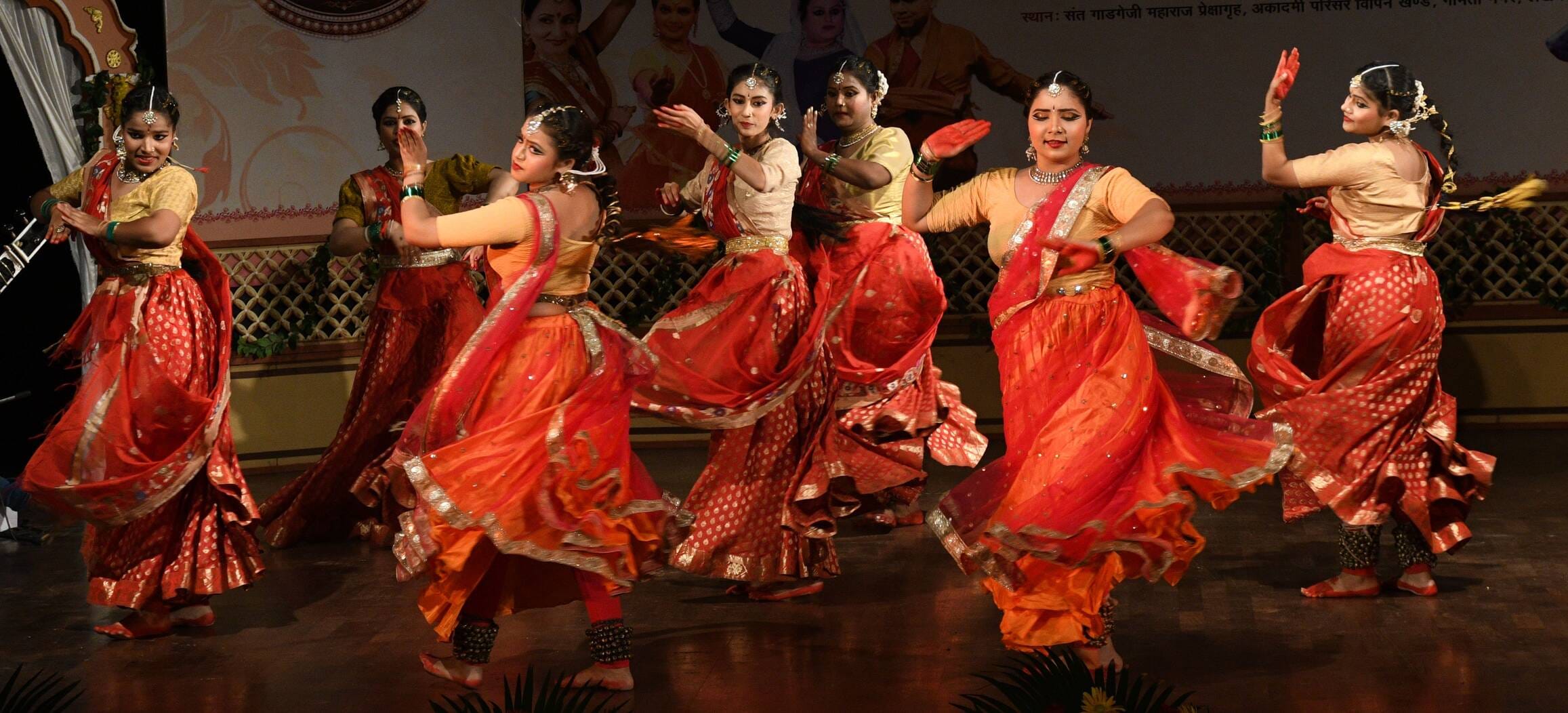 परंपरा, भाव और कथक की लय से सजी शाम