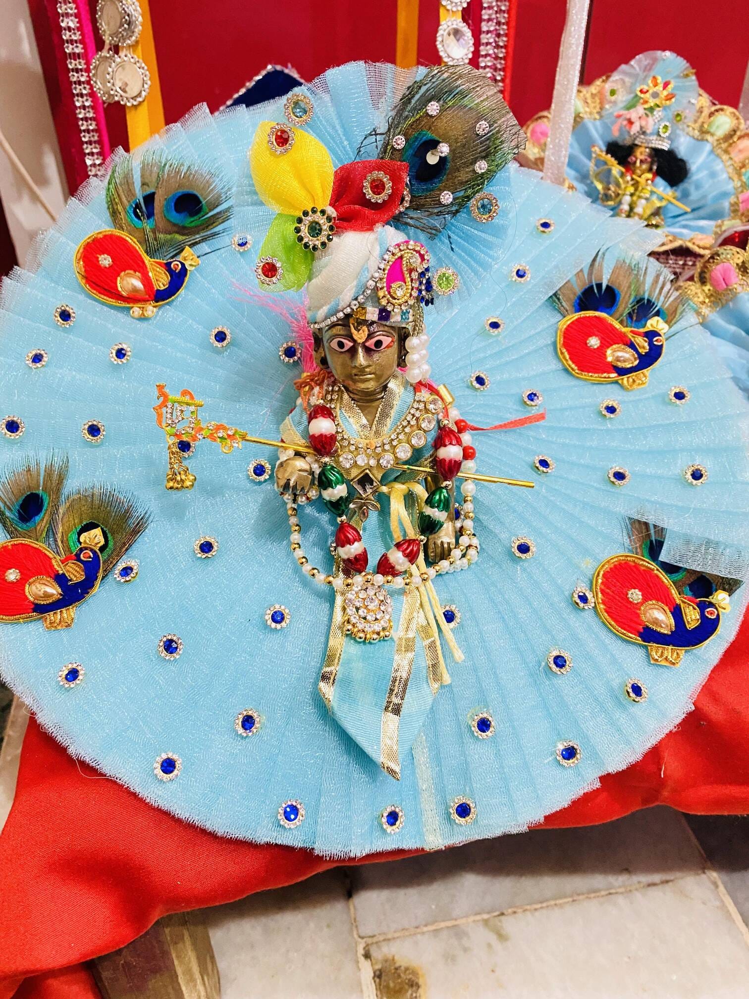 दुर्गा मंदिर में विराजमान लड्डू गोपाल। संवाद दुर्गा मंदिर में विराजमान लड्डू गोपाल। संवाद