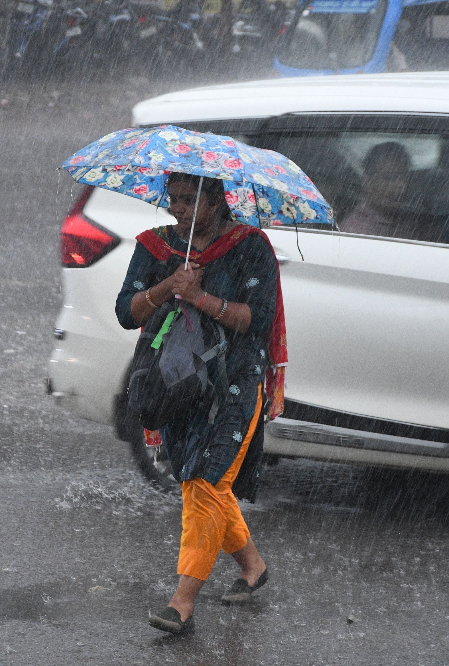 राजधानी में मंगलवार को झमाझम बारिश हुई। राजधानी में मंगलवार को झमाझम बारिश हुई।