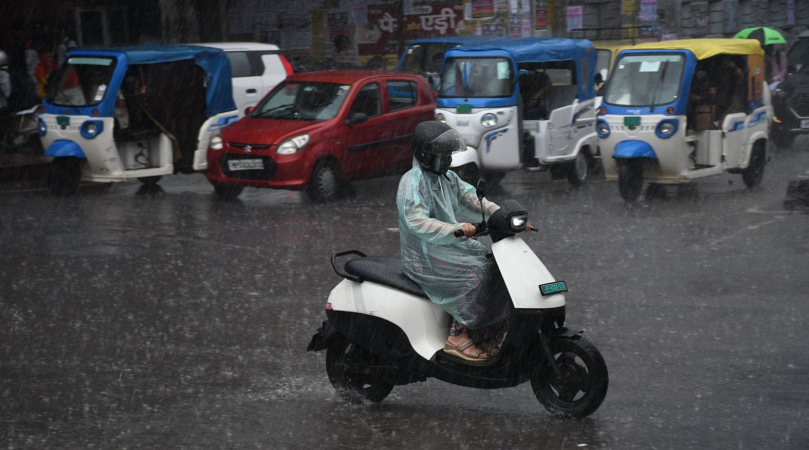 राजधानी में मंगलवार को झमाझम बारिश हुई। राजधानी में मंगलवार को झमाझम बारिश हुई।