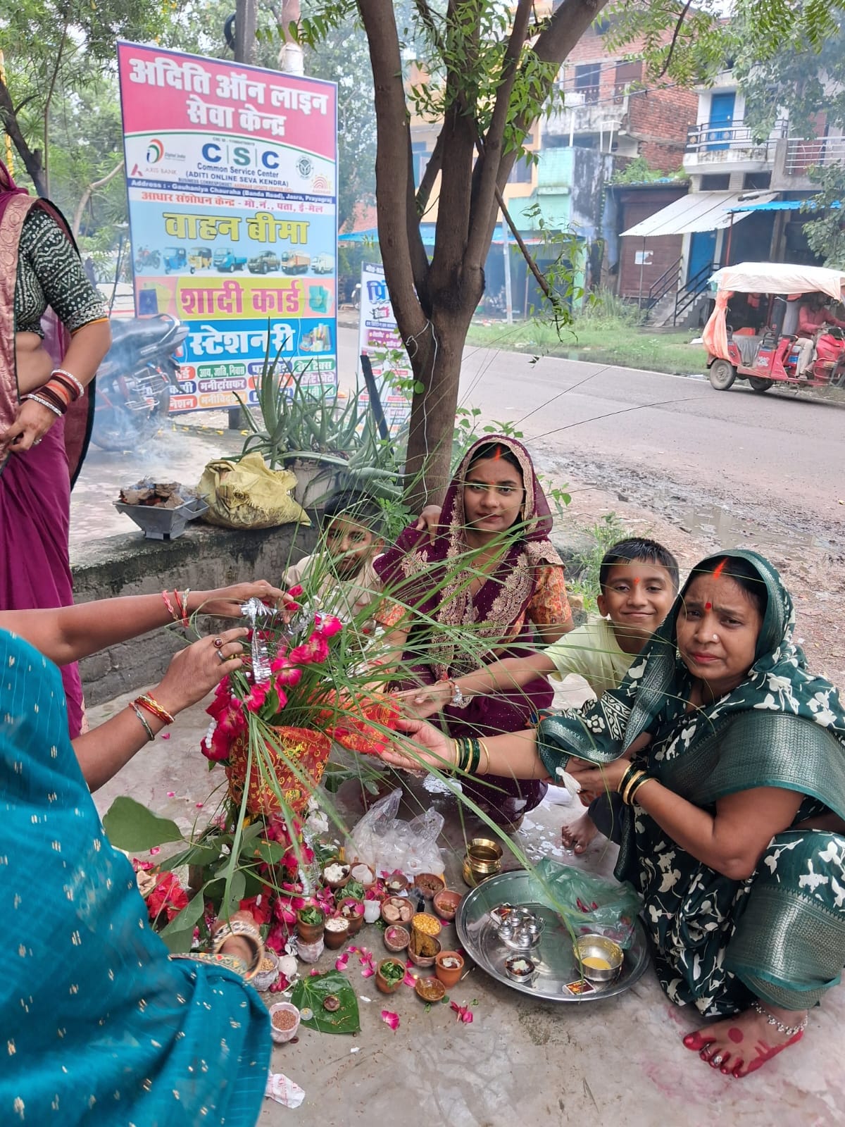 भीरपुर क्षेत्र में धूमधाम से मनाई गई ललही छठ, माताओं ने बच्चों की दीर्घायु के लिए रखा व्रत भीरपुर क्षेत्र में धूमधाम से मनाई गई ललही छठ, माताओं ने बच्चों की दीर्घायु के लिए रखा व्रत