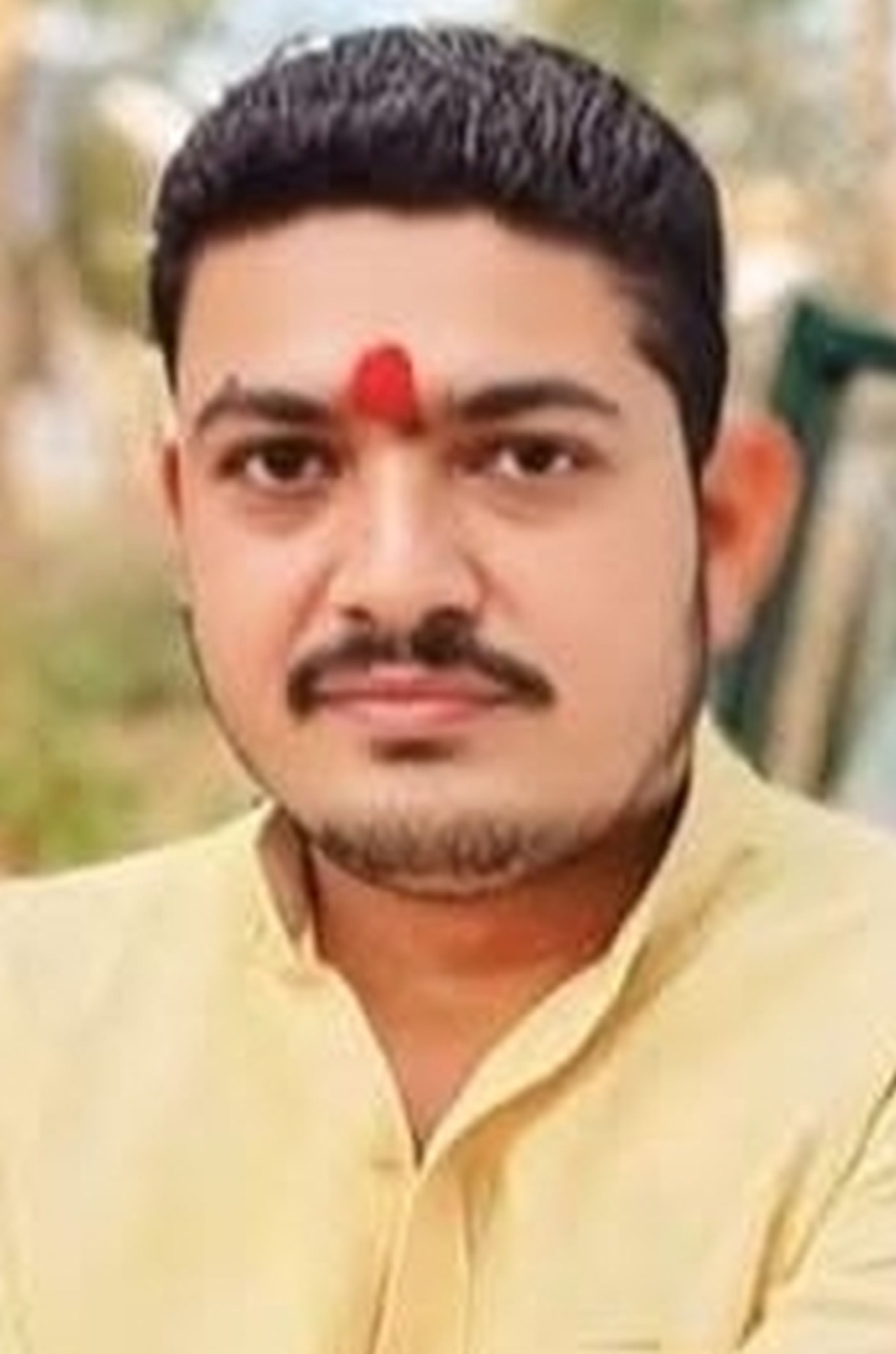 फाइल फोटो-20-मनीष दुबे। स्रोत: परिजन